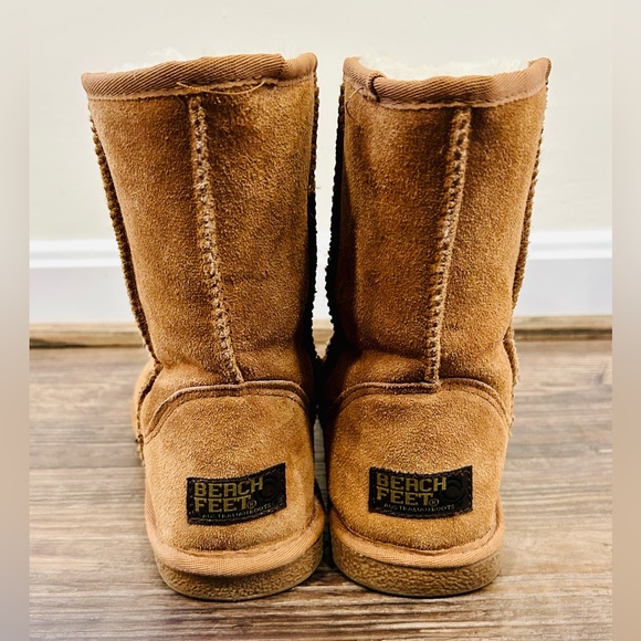 Beach Feet Size 8 “Classic Low" Chestnut Women’s Boot Ugg Style - Picture 5 of 6